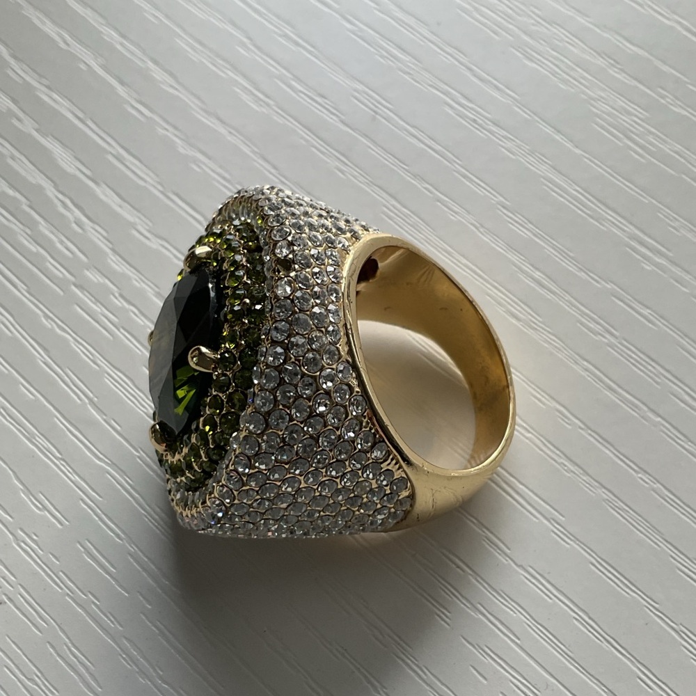 Beautiful Gemstone Ring Missing One Sequin - image 4